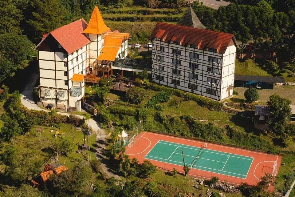 Sky Valle Hotel